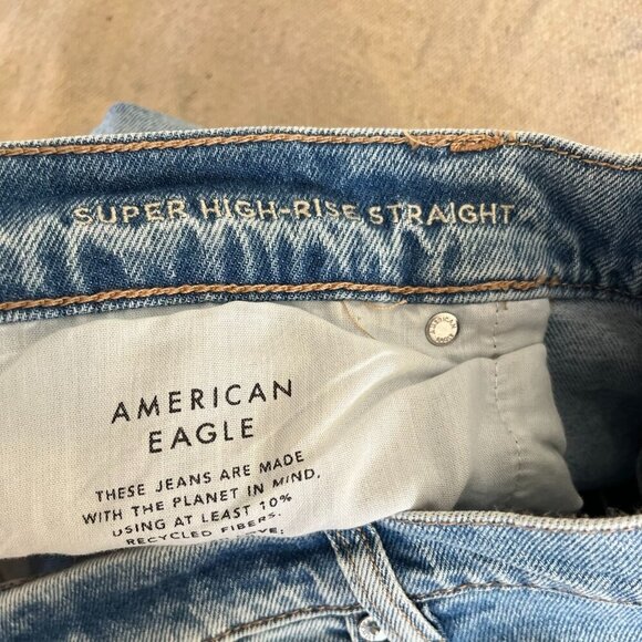 American Eagle Plus-Size Super High-Rise Stretch Straight Jeans Sz 18 - Picture 9 of 11
